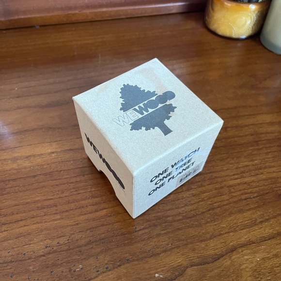 WeWood Teak watch - Picture 3 of 5